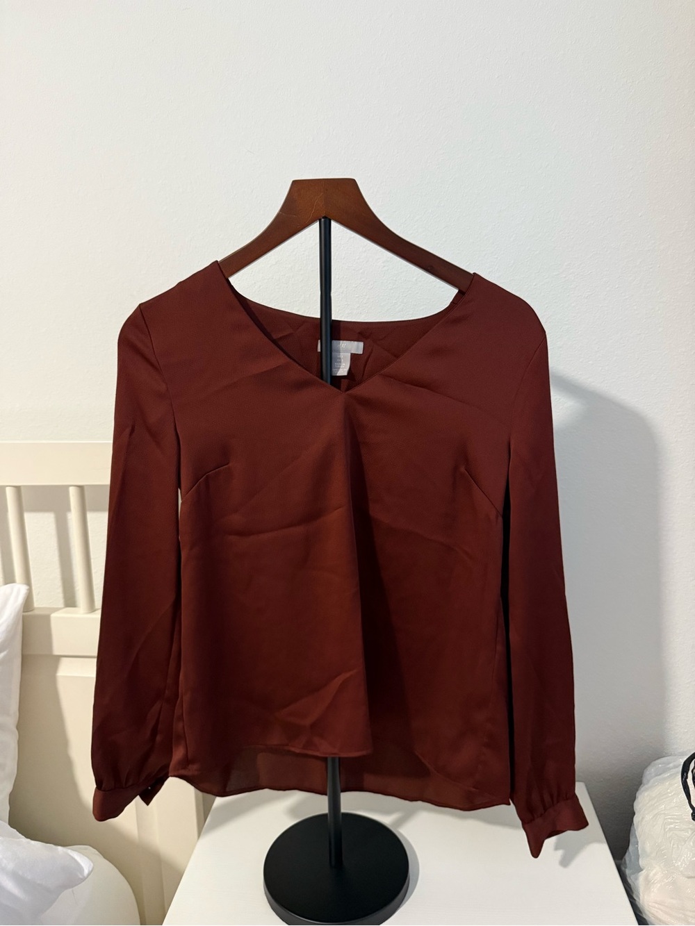 H&M Women's Long Sleeve V-Neck Blouse in Deep Mahogany